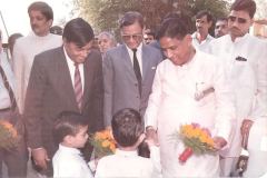 JAA-PHOTO-LIBRARYAA-PHOTO-LIBRARYOld-School-PhotosAnnual-Day-1992-Chief-Guest-Dr.-M.-Channa-Reddy-Governor-of-Rajasthan-30th-Oct-1992